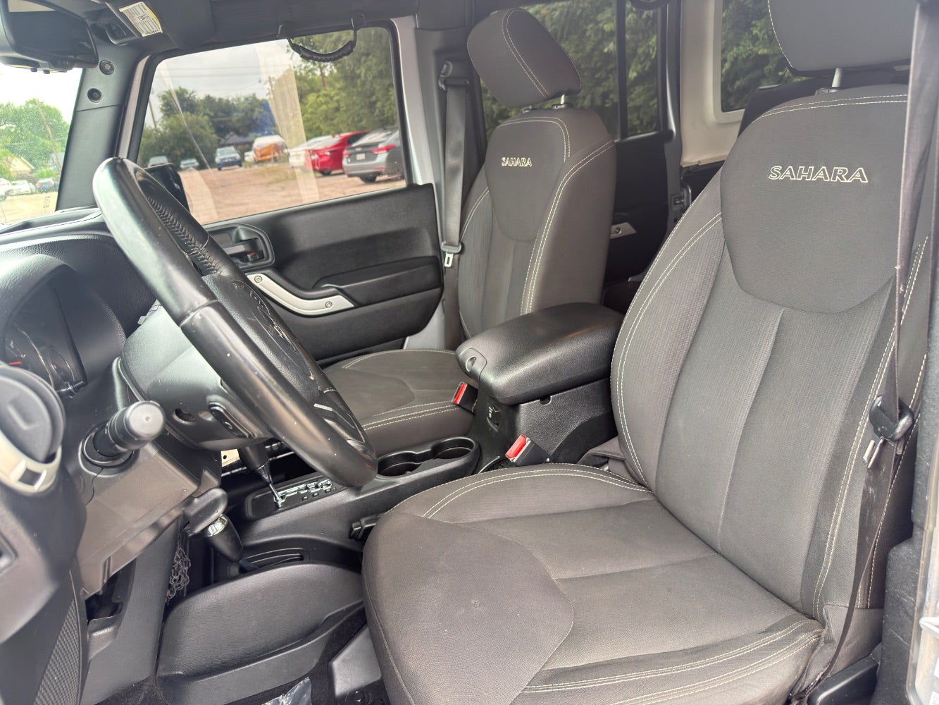 2017 Jeep Wrangler Unlimited Sahara 4WD