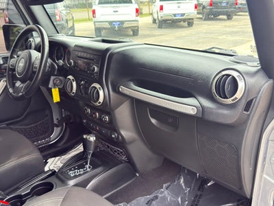 2017 Jeep Wrangler Unlimited Sahara 4WD