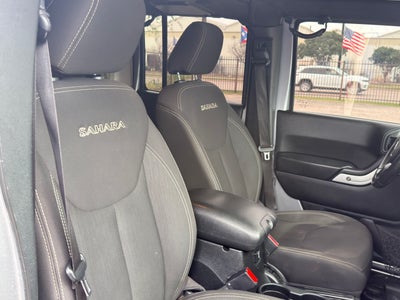2017 Jeep Wrangler Unlimited Sahara 4WD