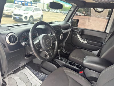 2017 Jeep Wrangler Unlimited Sahara 4WD