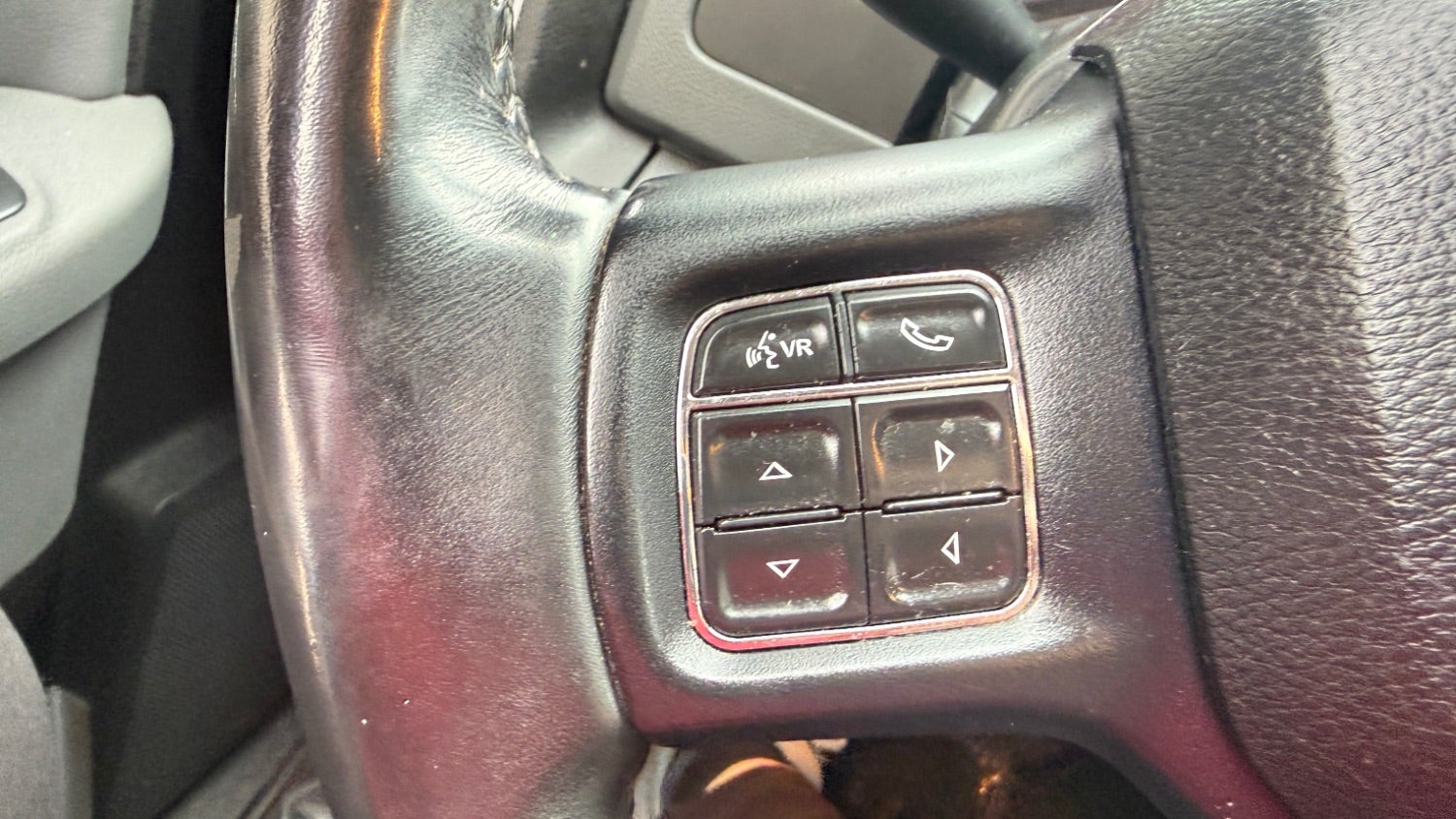 2018 RAM 1500 SLT Crew Cab SWB 2WD