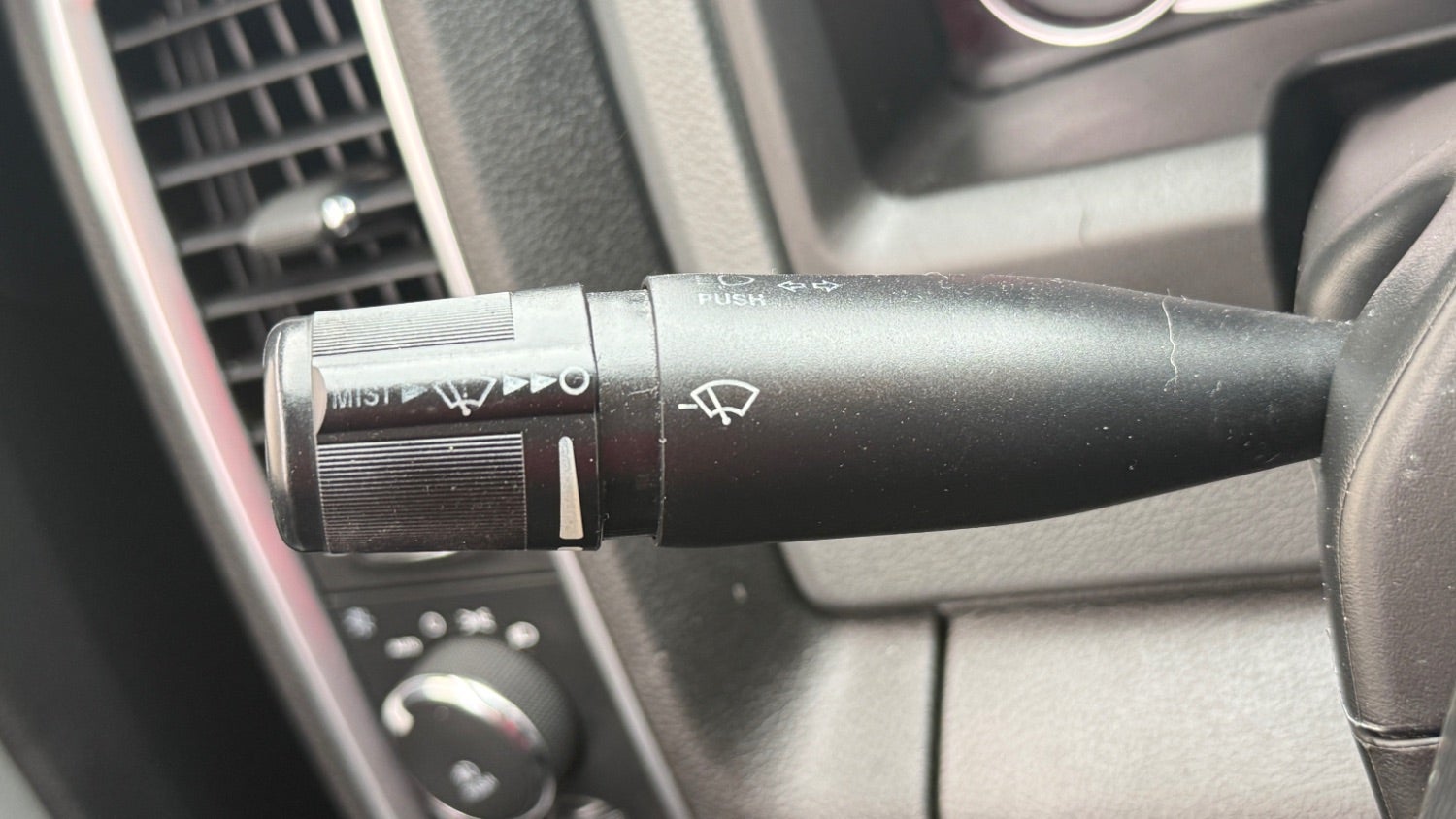 2018 RAM 1500 SLT Crew Cab SWB 2WD