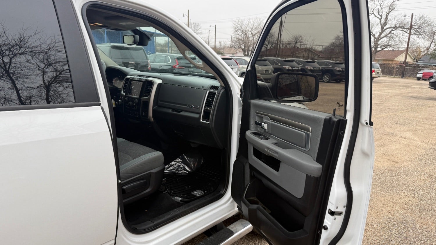 2018 RAM 1500 SLT Crew Cab SWB 2WD