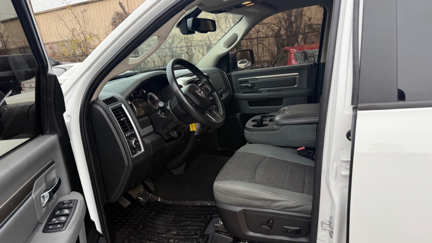 2018 RAM 1500 SLT Crew Cab SWB 2WD