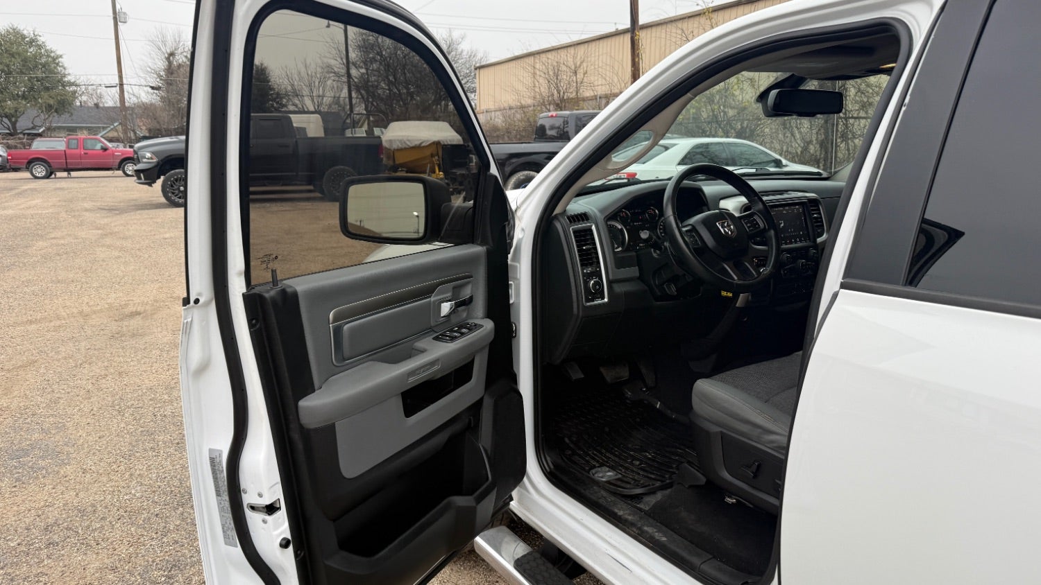 2018 RAM 1500 SLT Crew Cab SWB 2WD