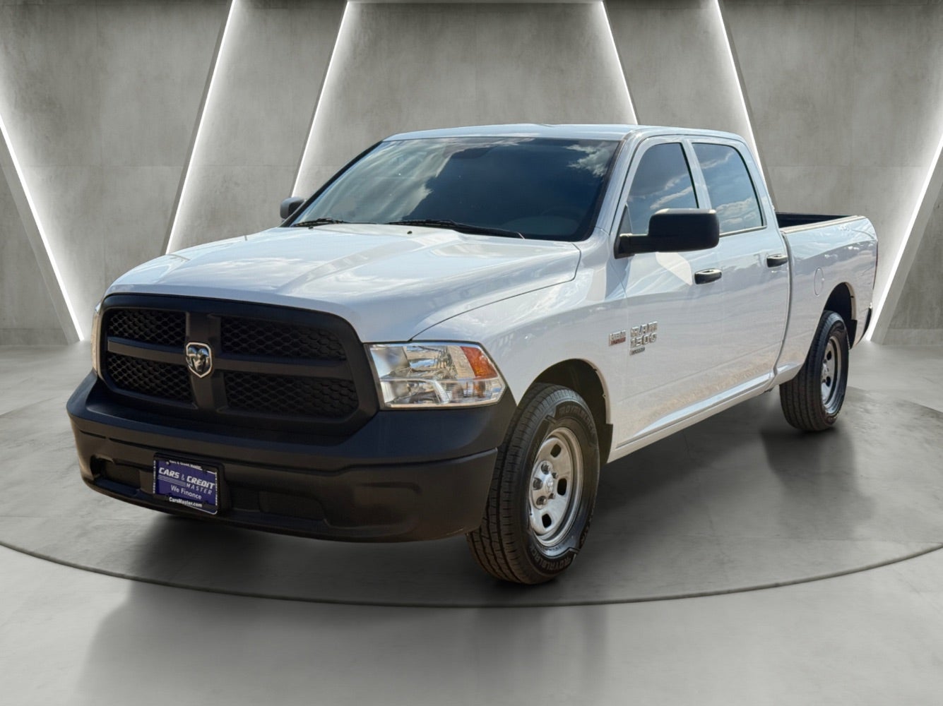 2020 RAM 1500 Classic Tradesman Crew Cab 4x2 6'4 Box