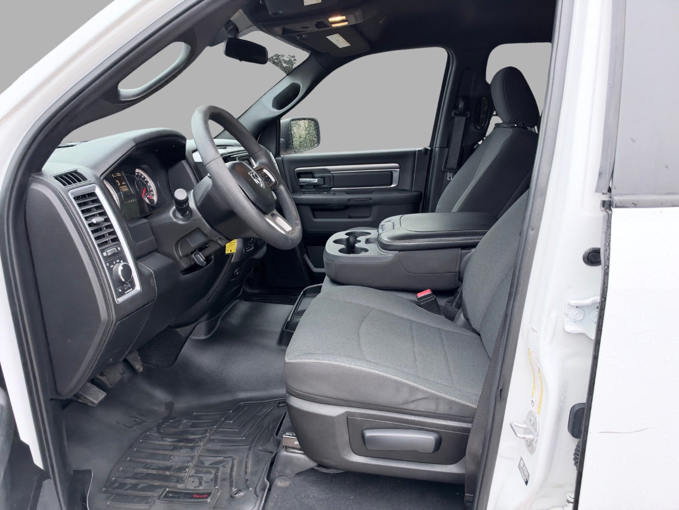 2022 RAM 1500 Classic Warlock Crew Cab 4x4 5'7 Box