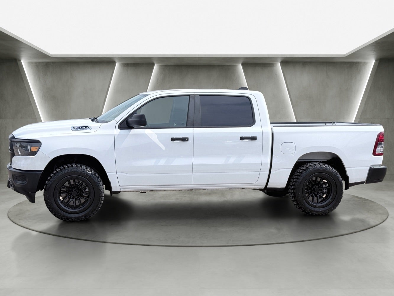 2023 RAM 1500 Tradesman Crew Cab 4x2 5'7 Box