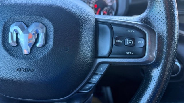 2024 RAM 1500 Tradesman Crew Cab 4x4 5'7 Box