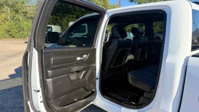 2024 RAM 1500 Tradesman Crew Cab 4x4 5'7 Box