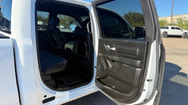 2024 RAM 1500 Tradesman Crew Cab 4x4 5'7 Box