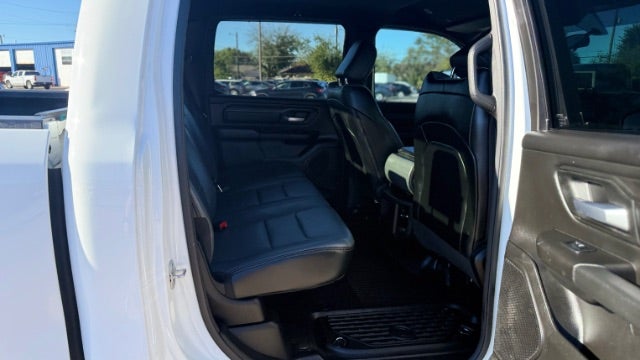 2024 RAM 1500 Tradesman Crew Cab 4x4 5'7 Box