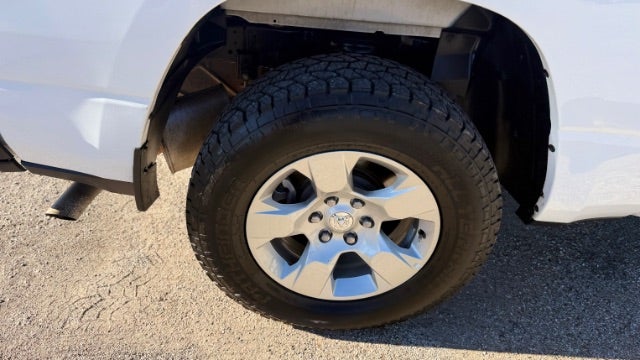 2024 RAM 1500 Tradesman Crew Cab 4x4 5'7 Box