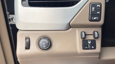 2017 GMC Yukon SLT 2WD