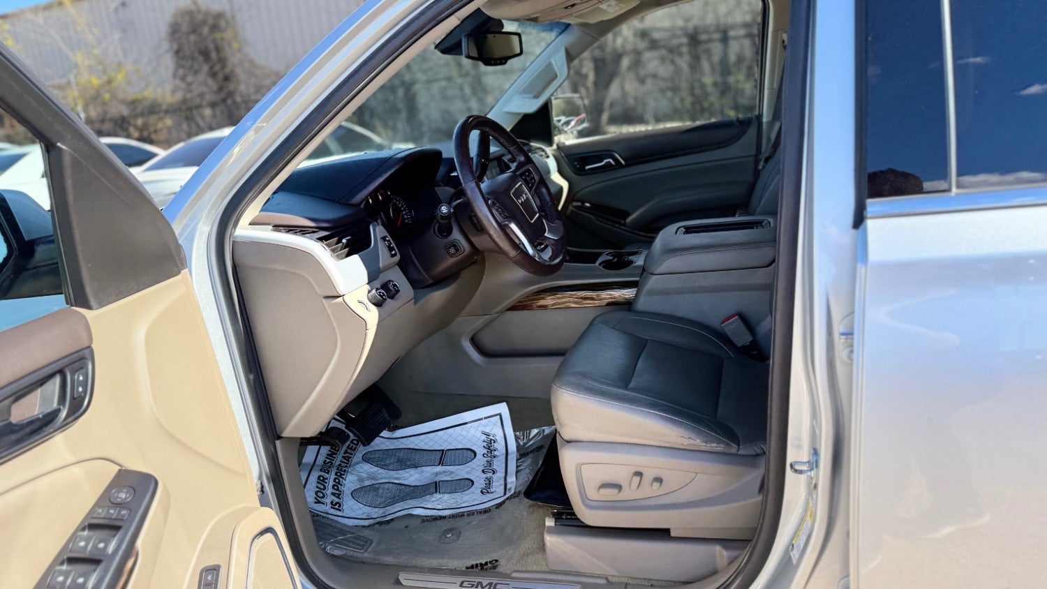 2017 GMC Yukon XL SLT