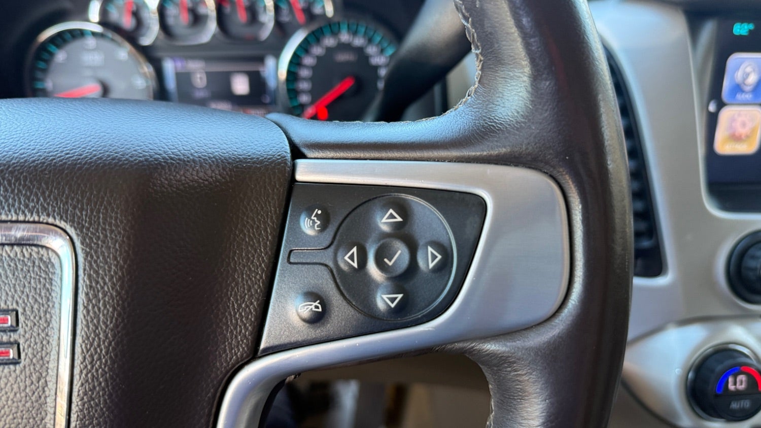 2017 GMC Yukon XL SLT