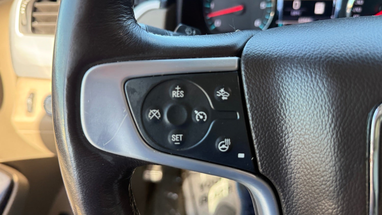 2017 GMC Yukon XL SLT