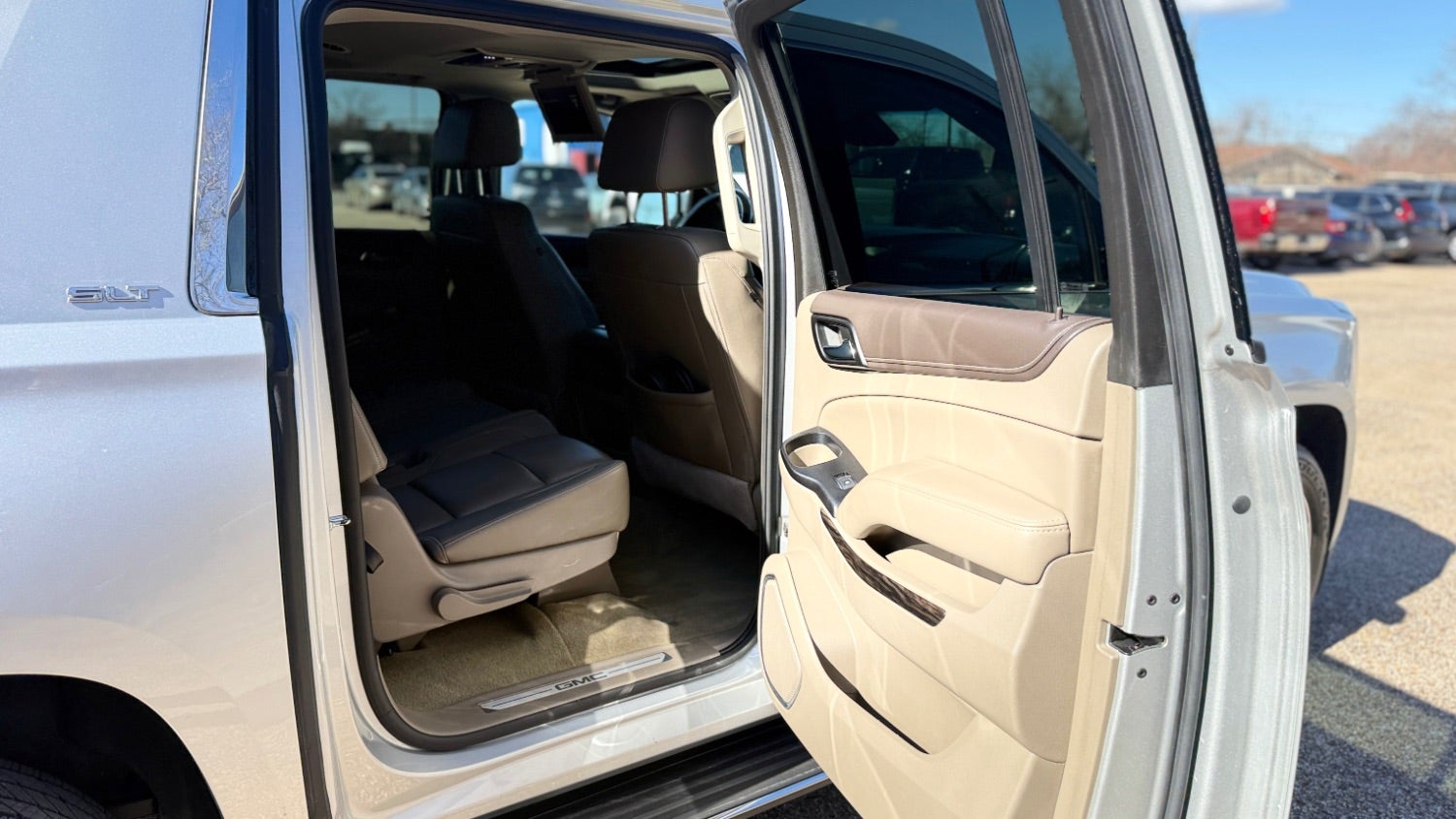 2017 GMC Yukon XL SLT