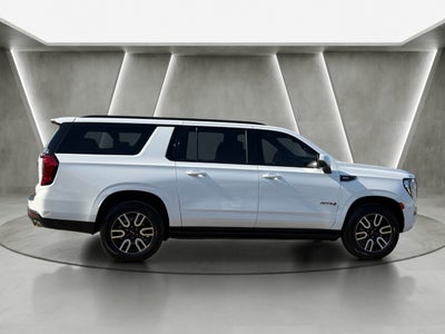 2023 GMC Yukon XL 4WD AT4
