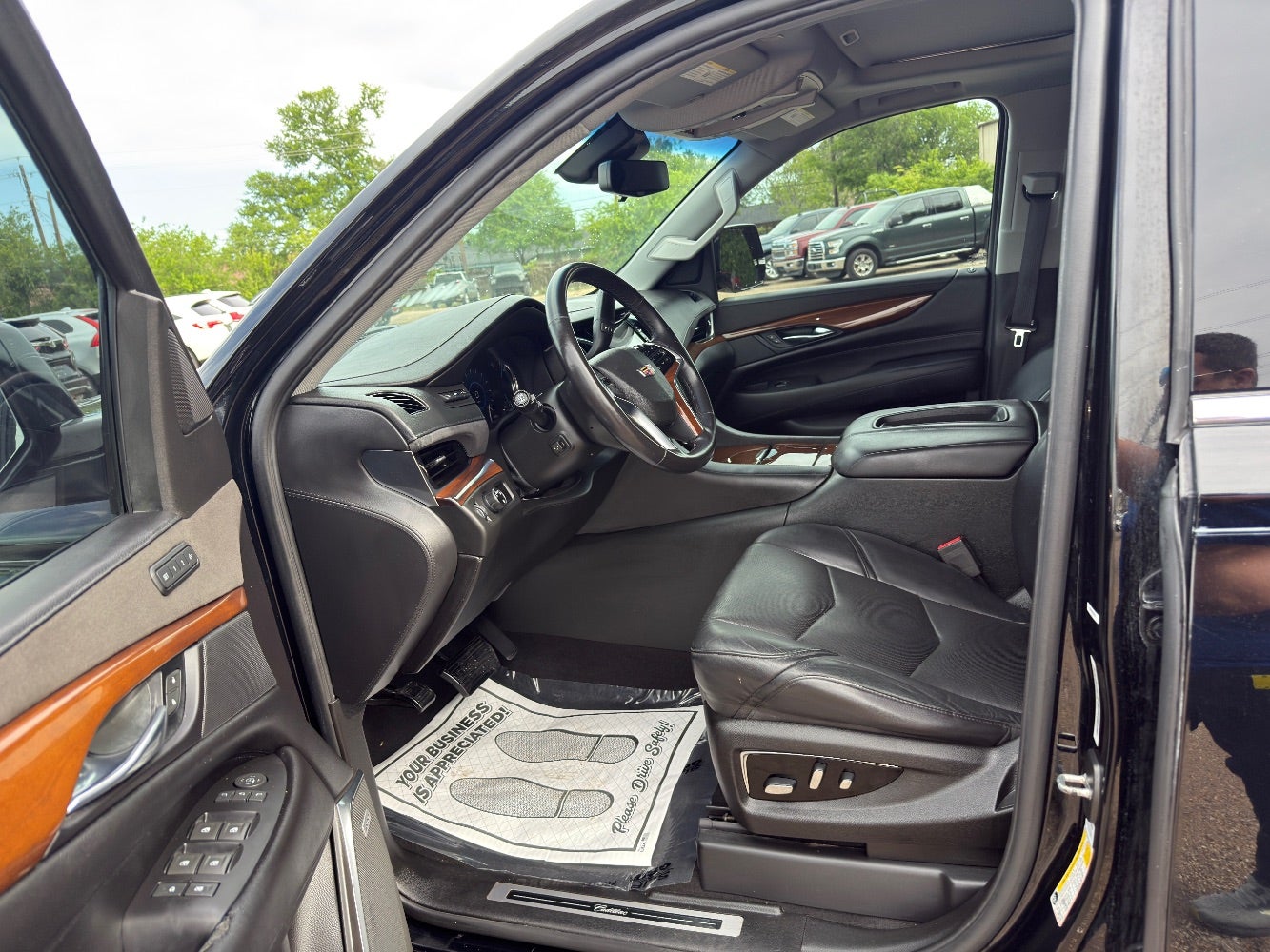 2018 Cadillac Escalade Luxury