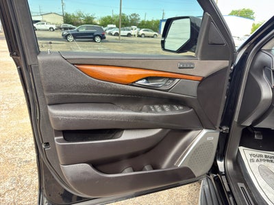 2018 Cadillac Escalade Luxury