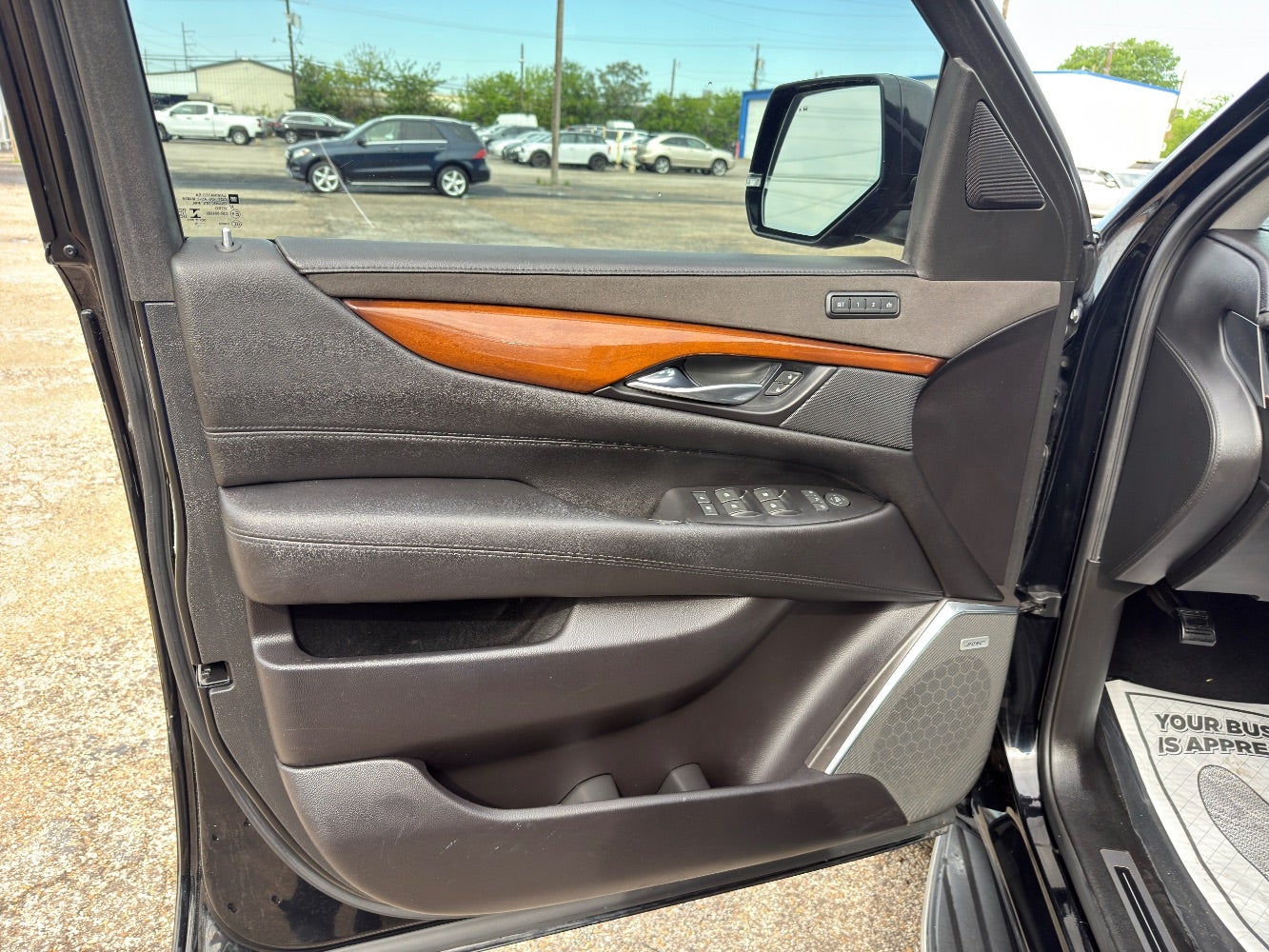 2018 Cadillac Escalade Luxury