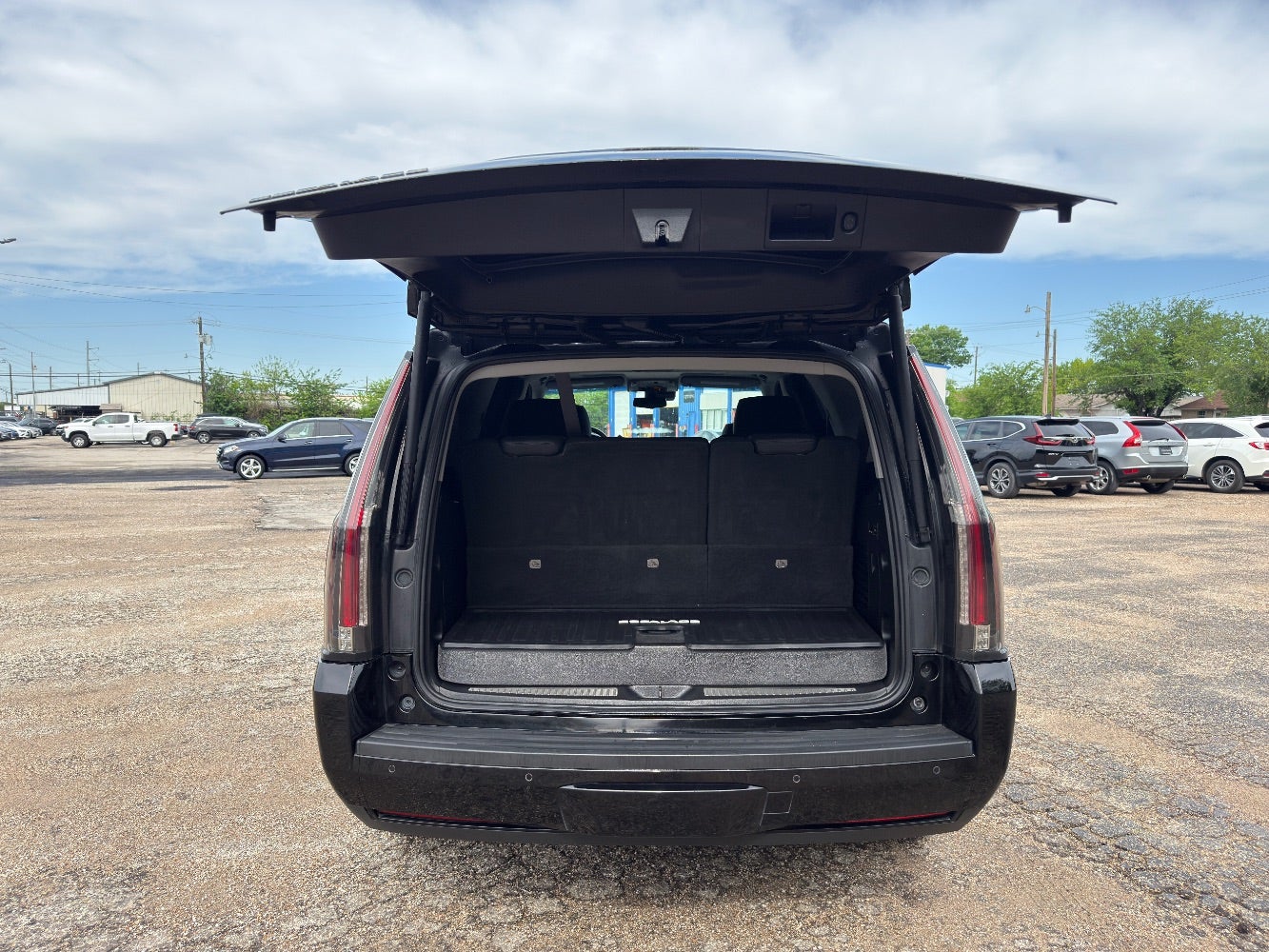 2018 Cadillac Escalade Luxury