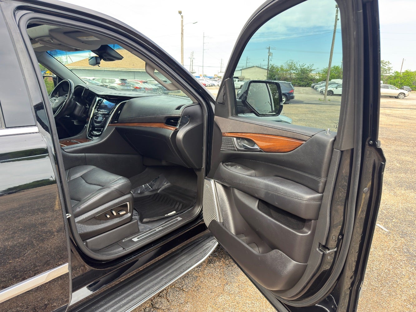 2018 Cadillac Escalade Luxury