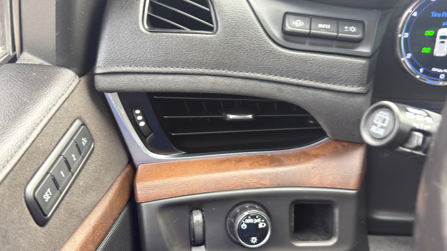 2018 Cadillac Escalade ESV Luxury