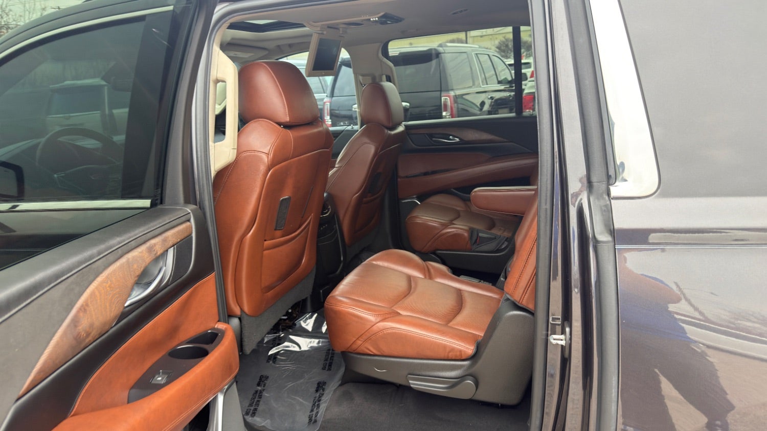 2018 Cadillac Escalade ESV Luxury