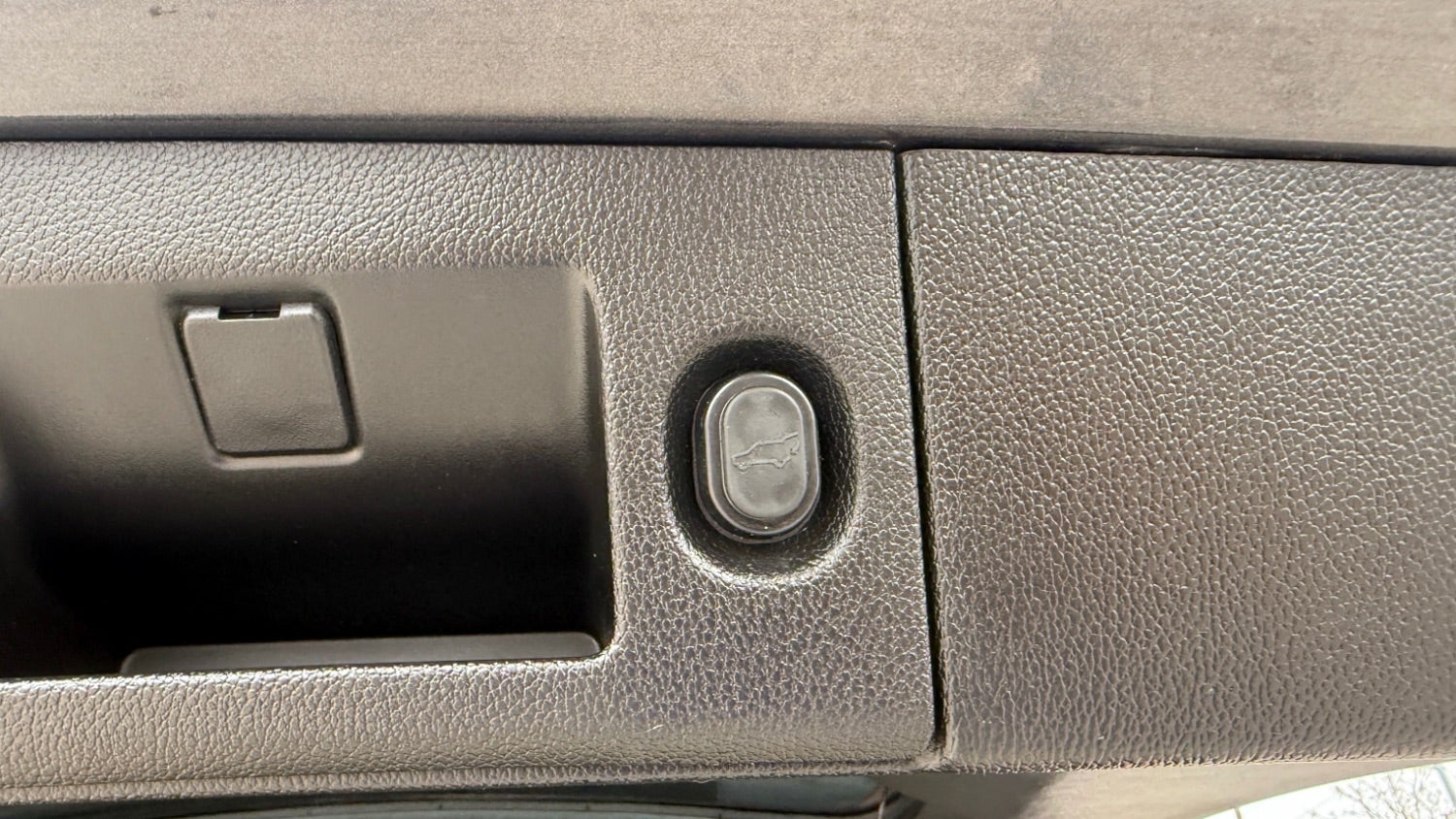 2018 Cadillac Escalade ESV Luxury