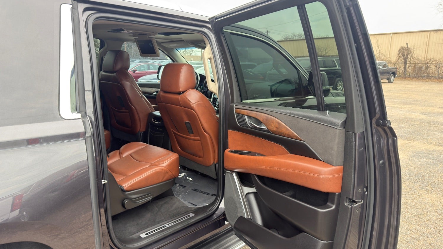 2018 Cadillac Escalade ESV Luxury