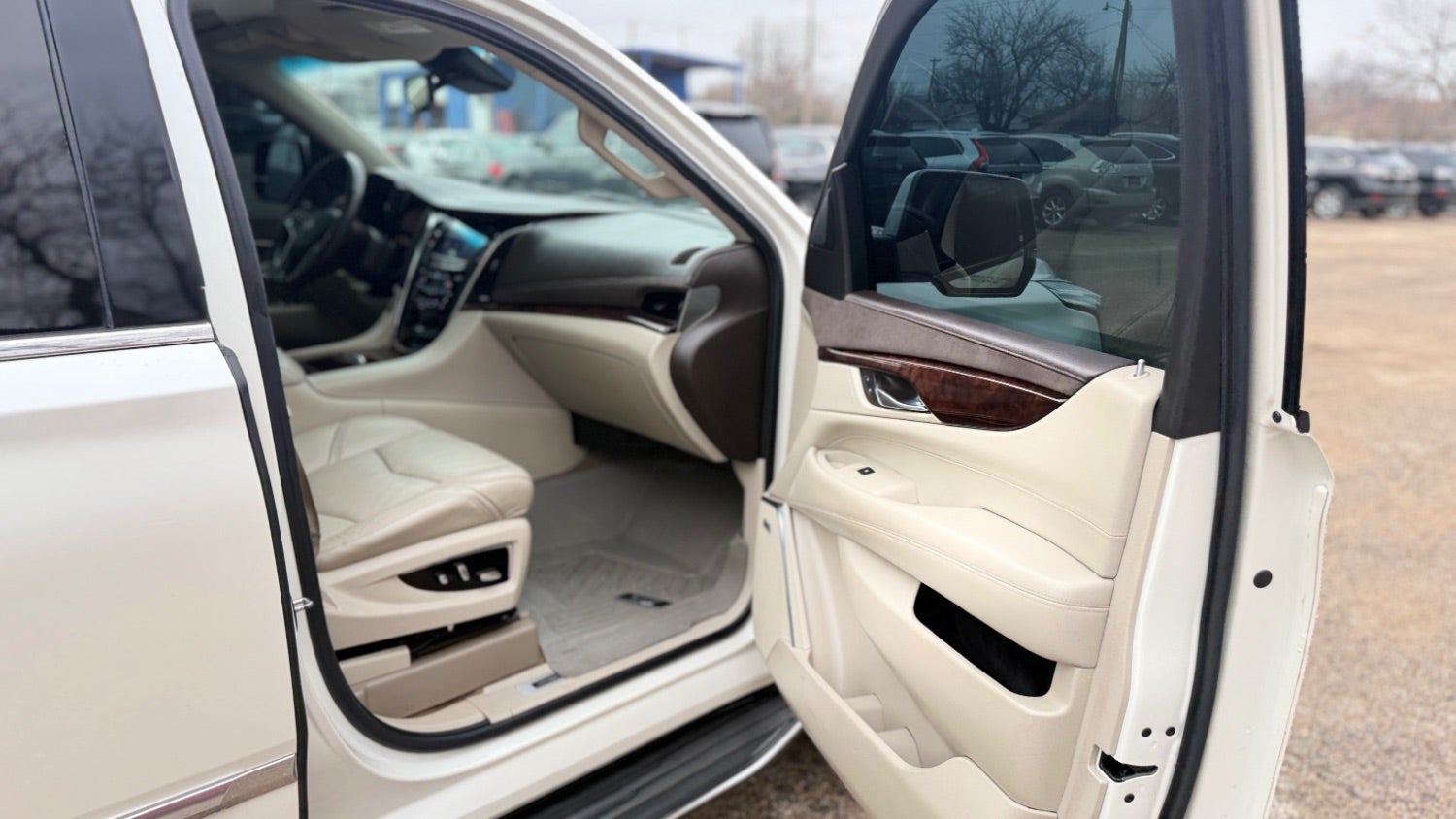 2015 Cadillac Escalade Luxury