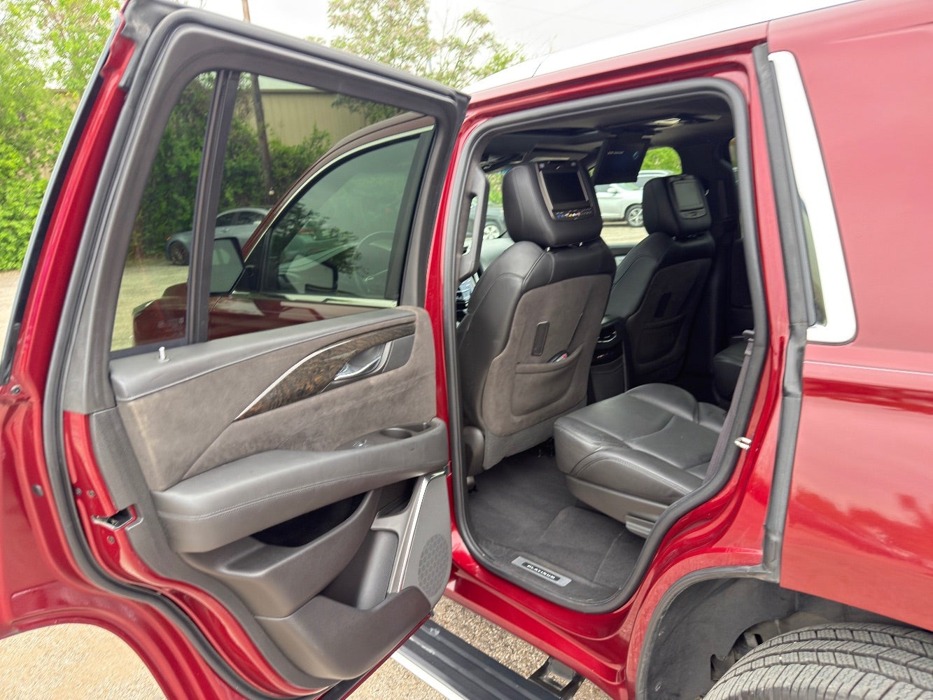 2016 Cadillac Escalade Platinum