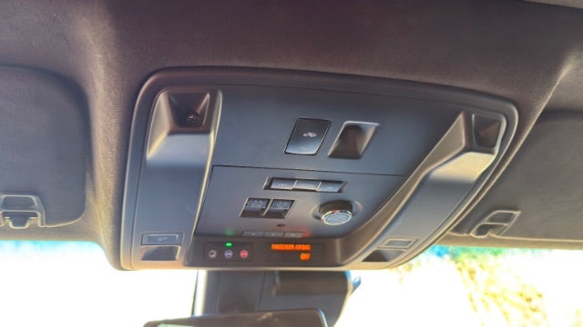 2017 Cadillac Escalade Platinum