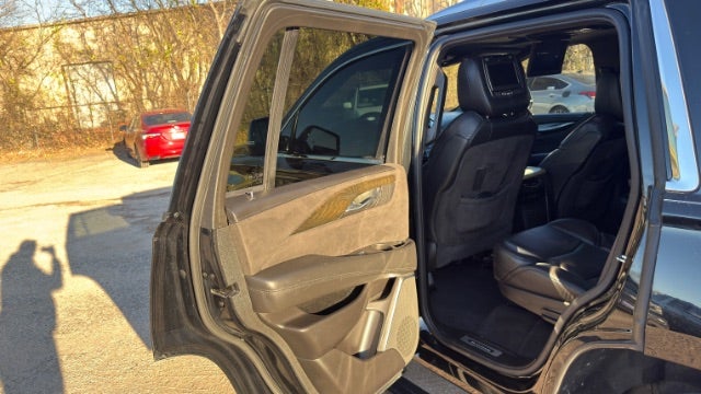 2017 Cadillac Escalade Platinum