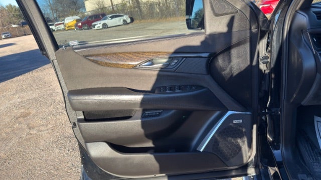 2017 Cadillac Escalade Platinum