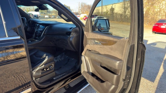 2017 Cadillac Escalade Platinum