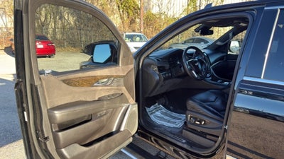 2017 Cadillac Escalade Platinum