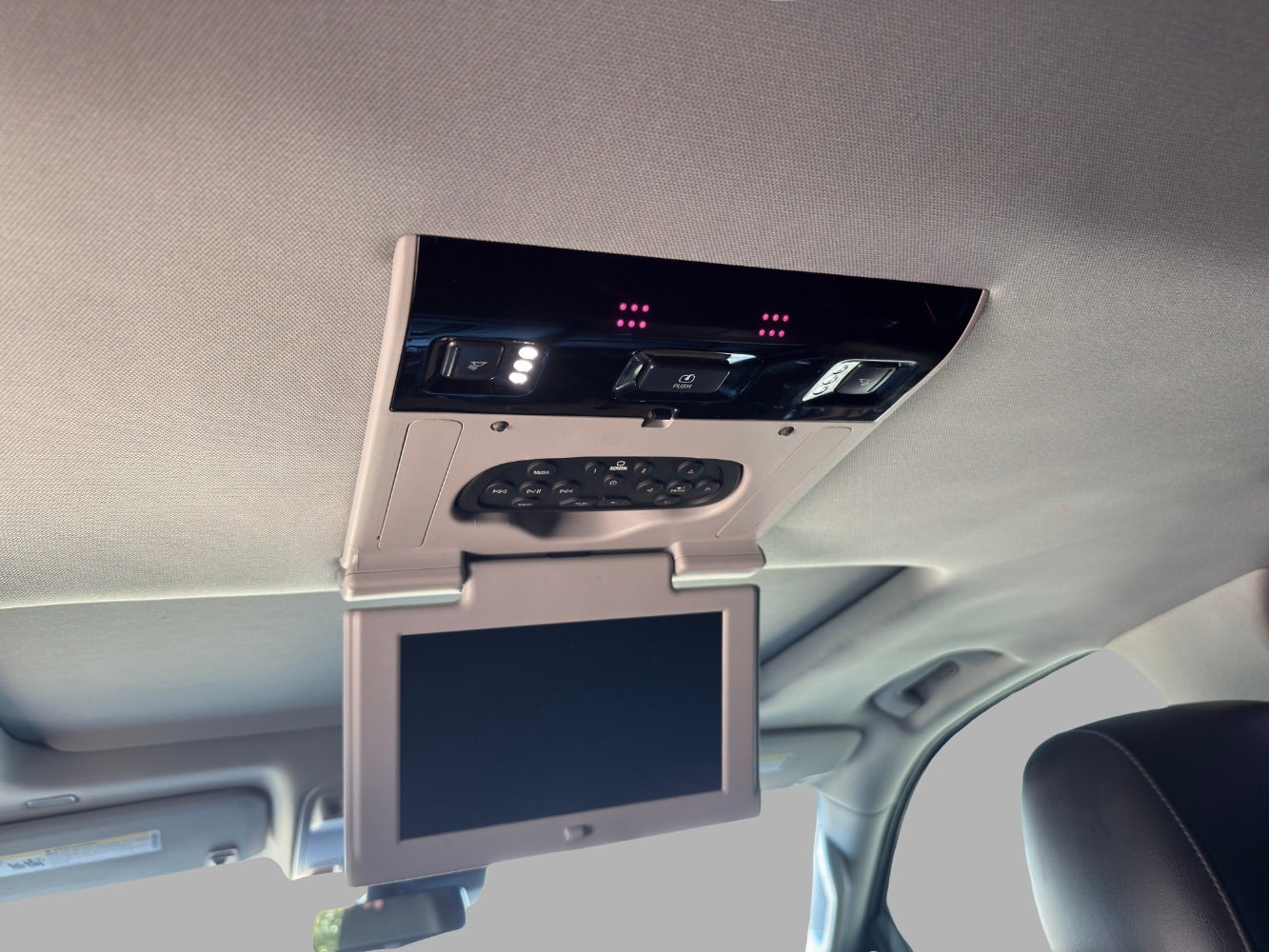 2018 Cadillac Escalade ESV Luxury