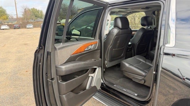 2016 Cadillac Escalade ESV Luxury Collection