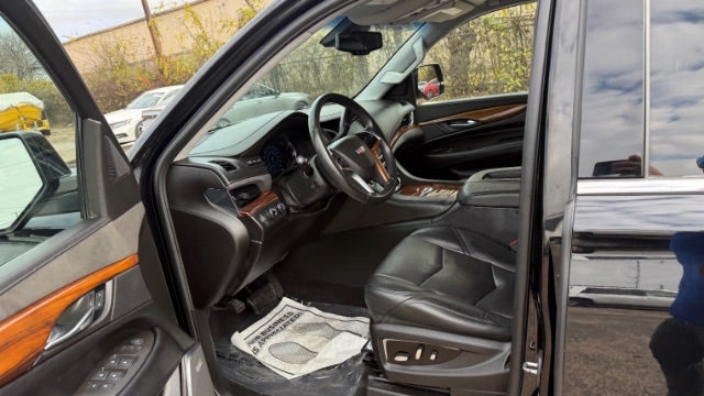 2016 Cadillac Escalade ESV Luxury Collection