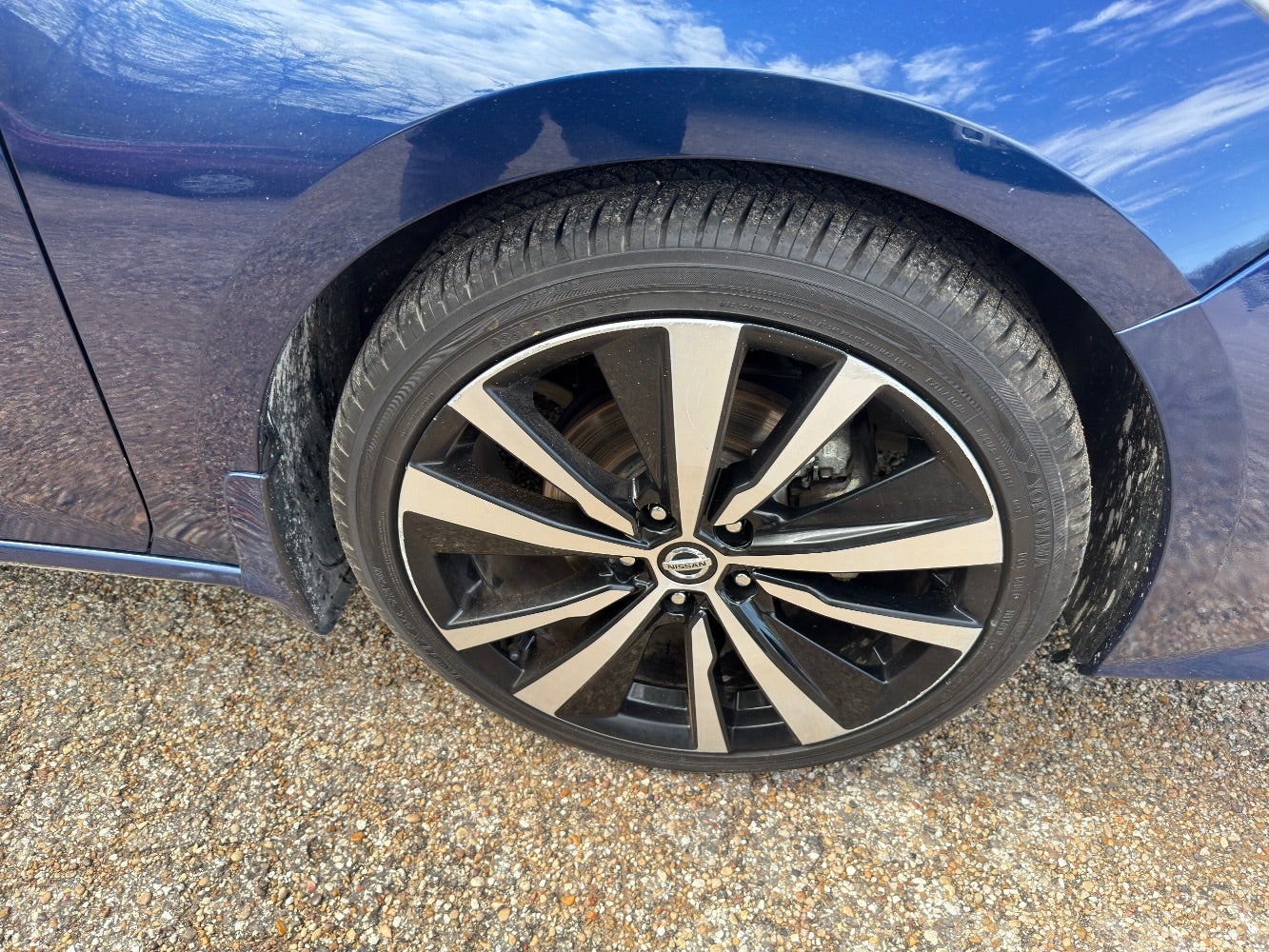 2022 Nissan Altima SR FWD