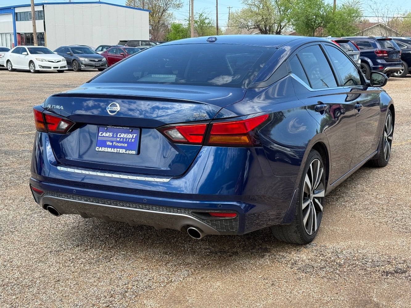 2022 Nissan Altima SR FWD