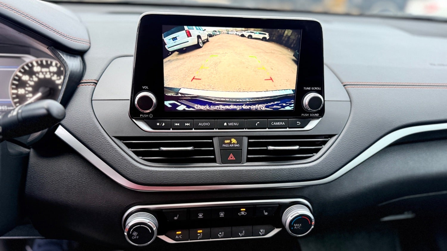 2021 Nissan Altima SR FWD