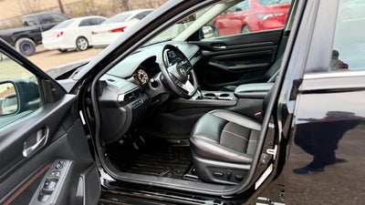 2021 Nissan Altima SR FWD