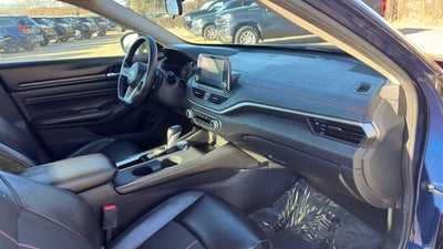 2022 Nissan Altima SR FWD