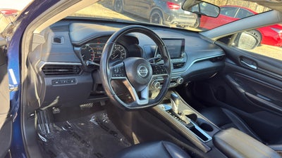 2022 Nissan Altima SR FWD