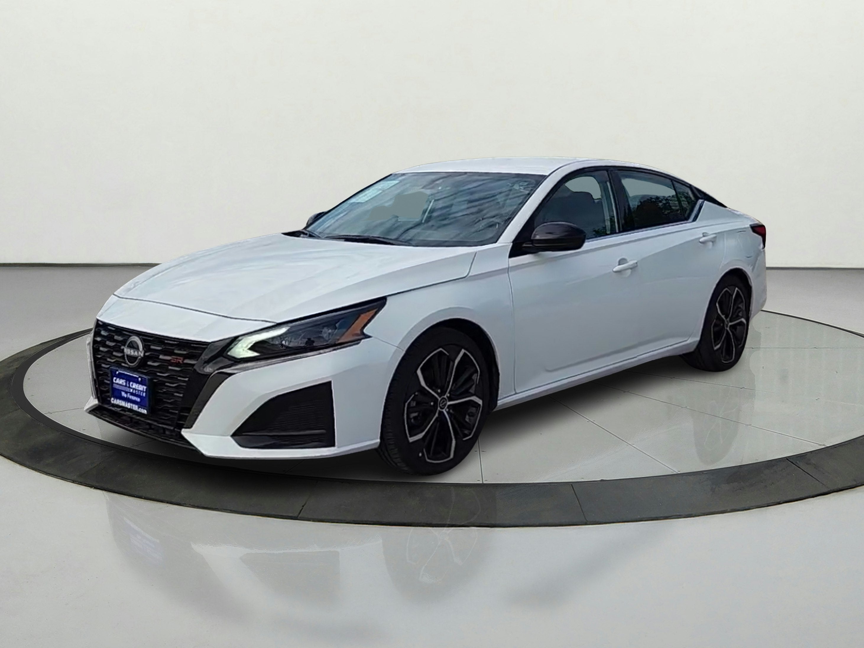 2025 Nissan Altima SR FWD