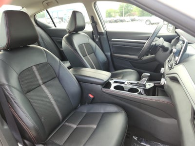 2025 Nissan Altima SR FWD